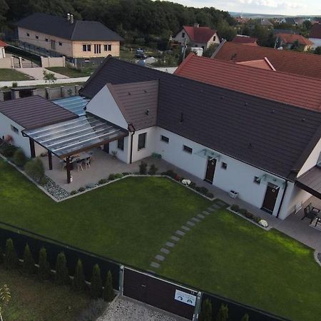 Bagoly Daire Fertőrákos Dış mekan fotoğraf